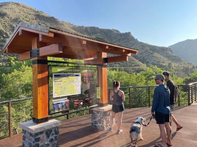Hike Peaks to Plains Trail